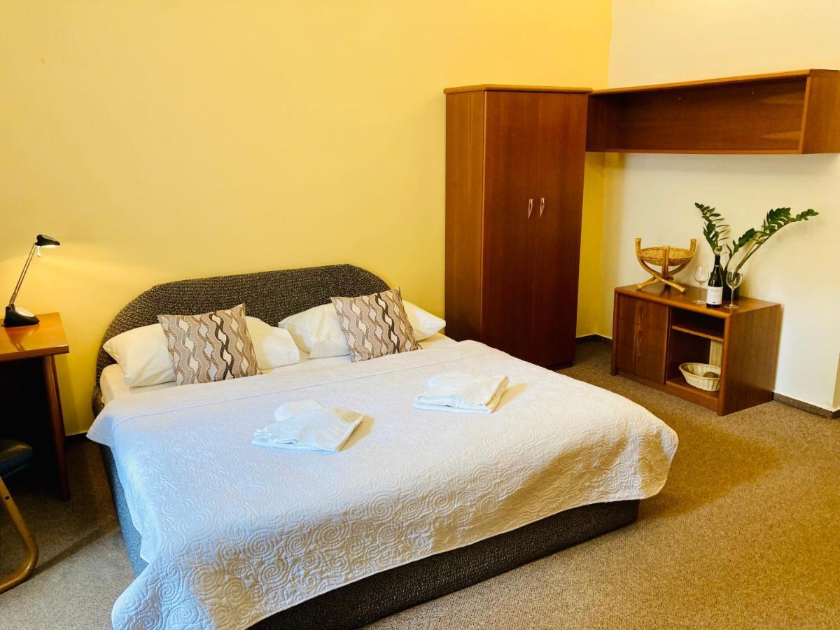 Hotel U Rytire Melnik Luaran gambar